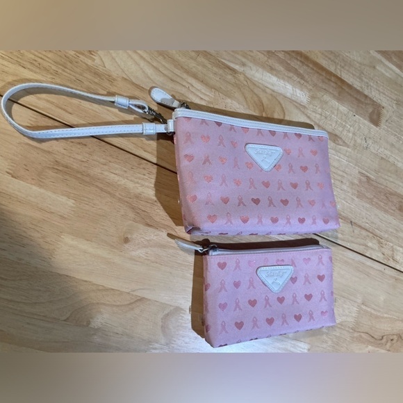 Pink Stuff wristlet bag with small bag. Breast cancer awareness design - Picture 3 of 7